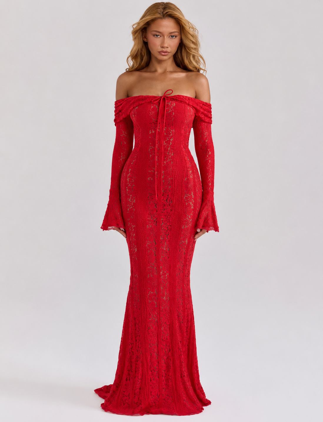 Maxi abito etereo in pizzo