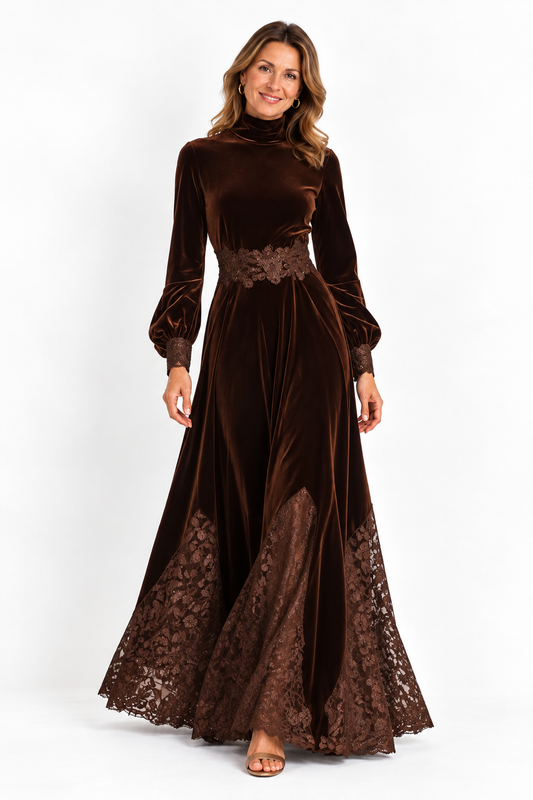Isabella · Abito Maxi in Velluto con Collo Alto e Maniche Voluminose in Pizzo Patchwork